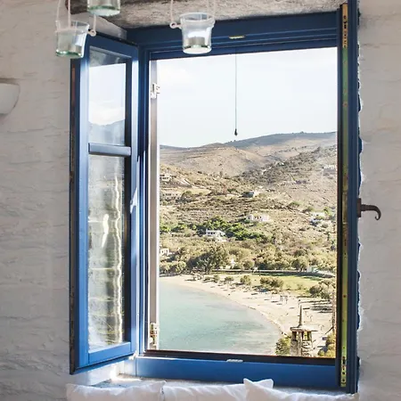 Daire Blue Window House *