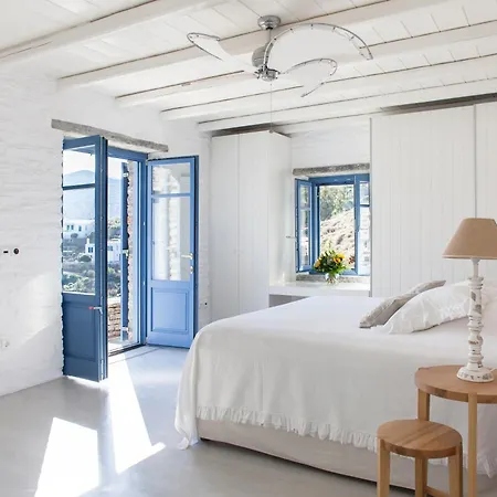 Blue Window House Daire