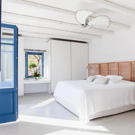 Blue Window House Daire